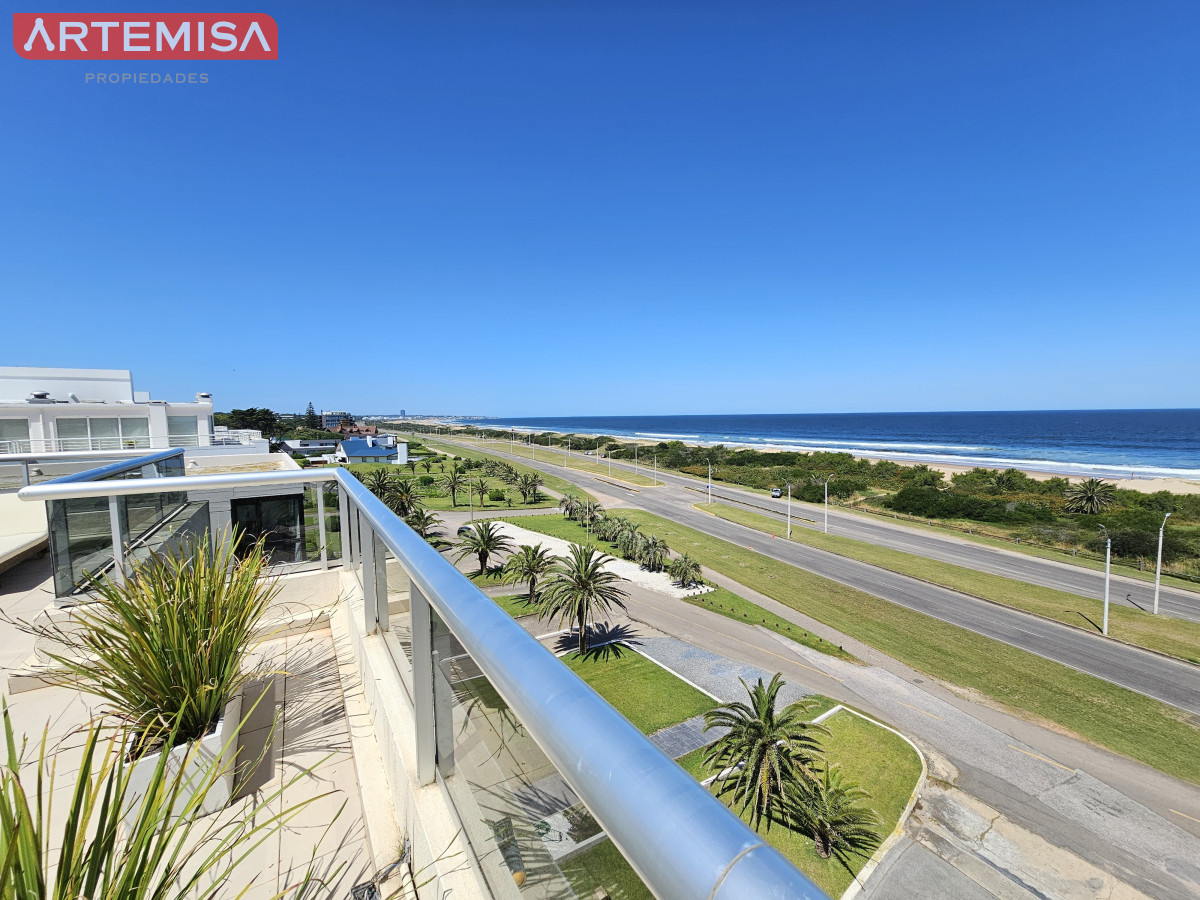 Apartamento ID.472 - Exclusividad en brava - 3 dormitorios en suite con barbacoa y jacuzzi.