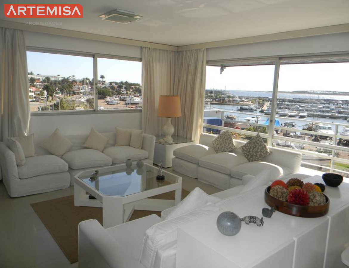 Apartamento ID.384 - Apartamento en venta, puerto Punta del Este.