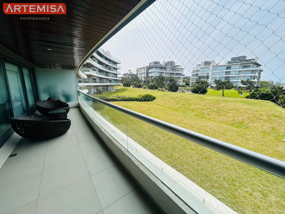 Apartamento ID.497 - Apartamento en alquiler - Primera línea Brava 3 dormitorios + Dep.