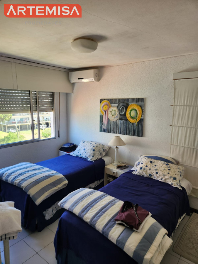 Apartamento ID.535 - Apartamento en Venta Playa Brava, Punta del Este