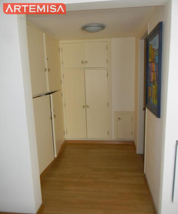 Apartamento ID.384 - Apartamento en venta, puerto Punta del Este.