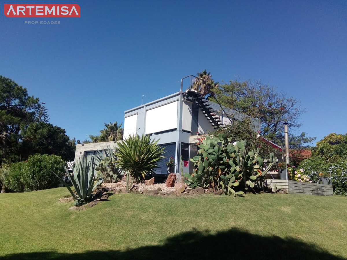 Casa ID.461 - Espetacular casa en venta en rincón del indio 