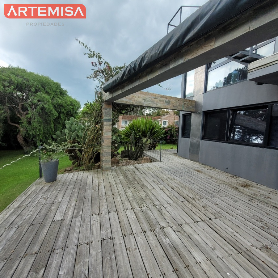 Casa ID.461 - Espetacular casa en venta en rincón del indio 