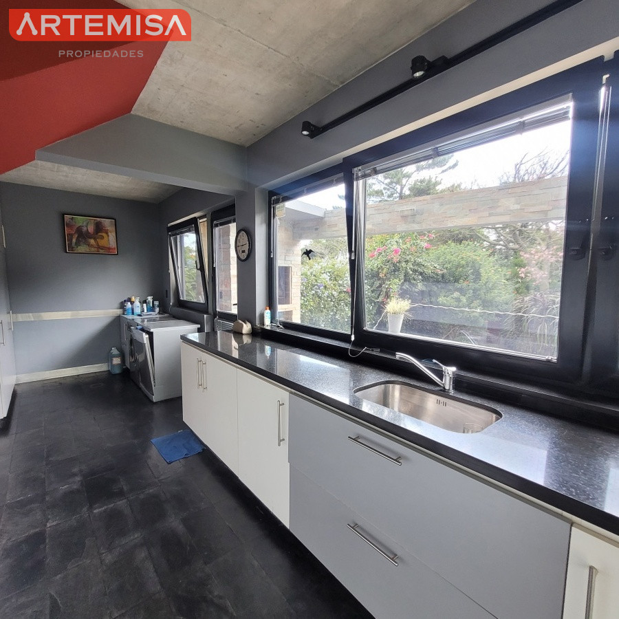 Casa ID.461 - Espetacular casa en venta en rincón del indio 