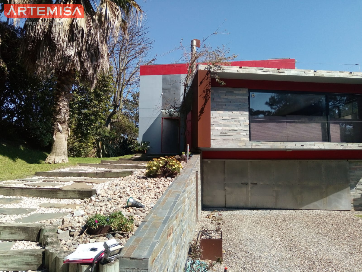 Casa ID.461 - Espetacular casa en venta en rincón del indio 