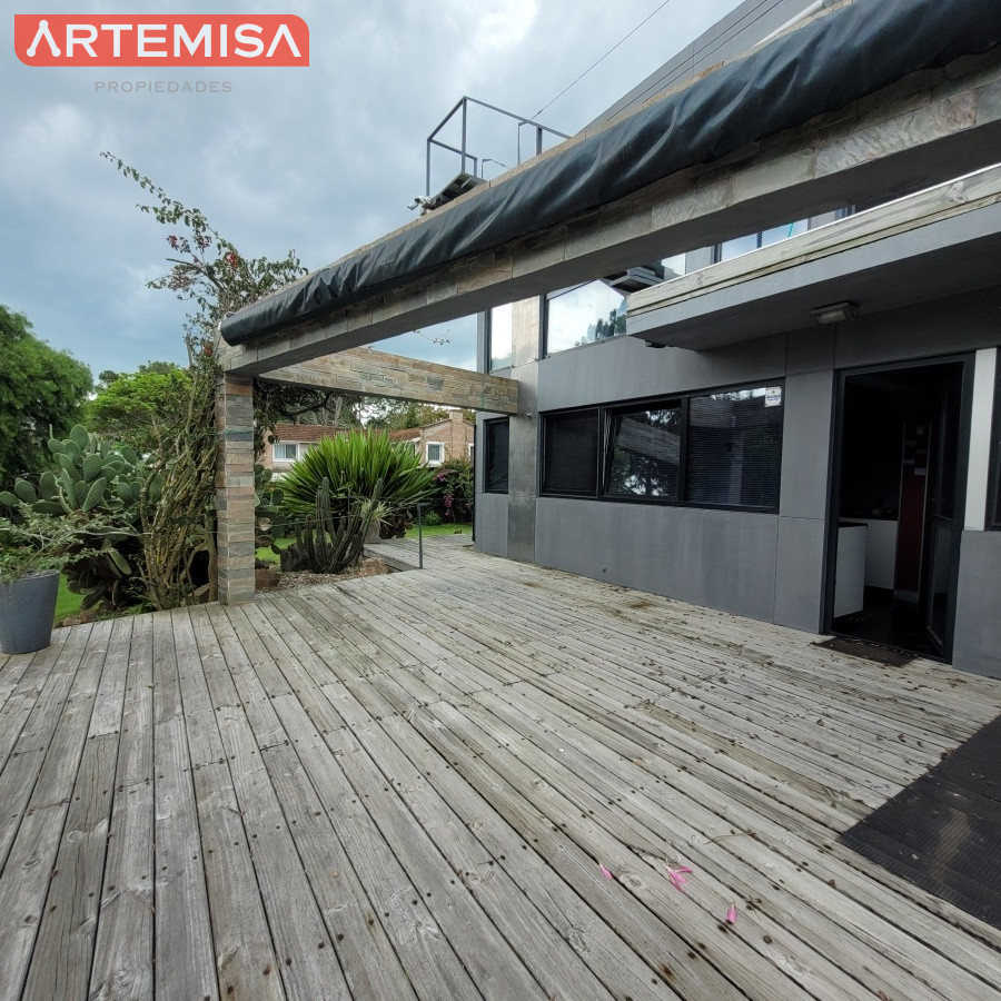 Casa ID.461 - Espetacular casa en venta en rincón del indio 