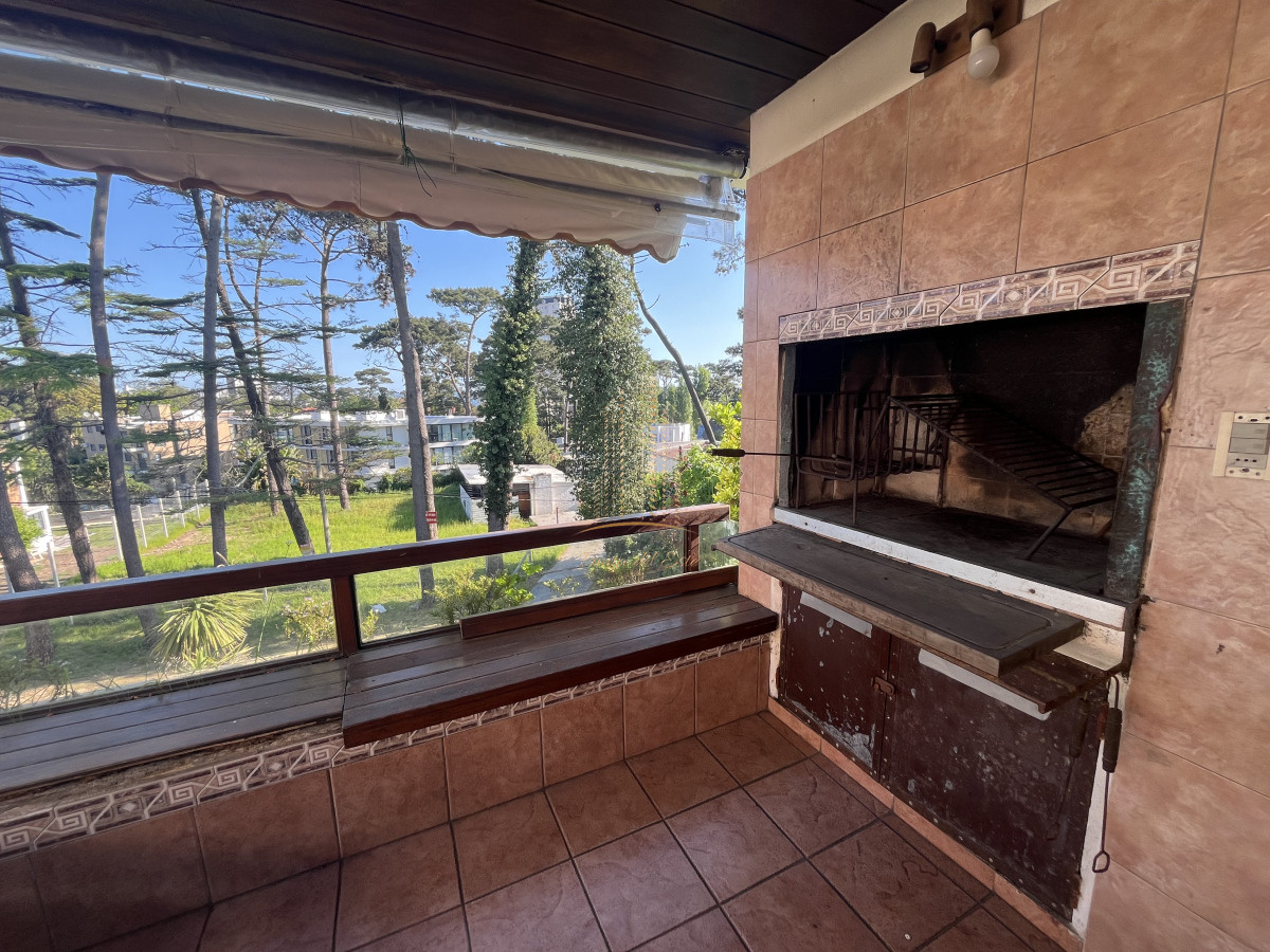 Apartamento ID.597 - Apartamento en venta o alquiler temporario - 3 dormitorios Playa Mansa.