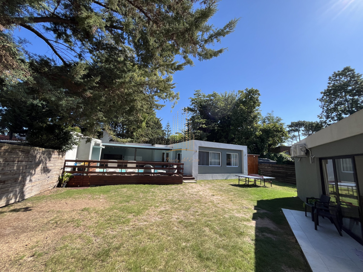 Casa ID.561 - Casa en venta de 3 dormitorios - Zona colegios Cantegril.