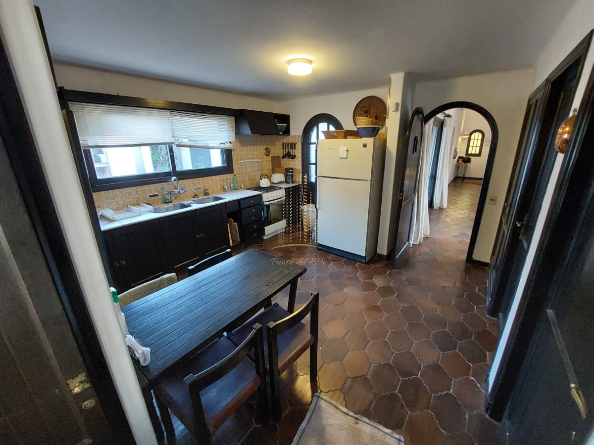 Casa ID.473 - Casa en Venta, Parada de Playa Mansa, Punta del Este