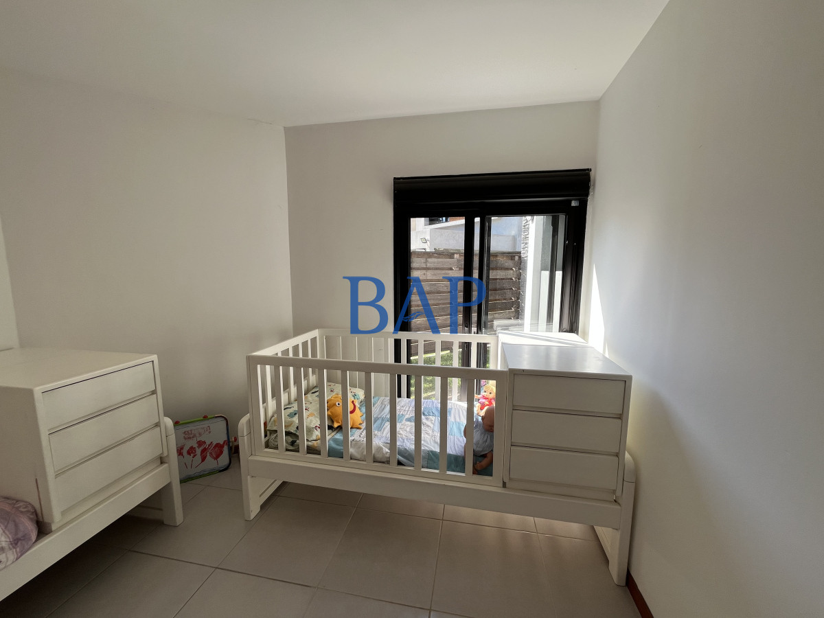 Casa ID.45 - Casa en venta de 3 dormitorios - Zona colegios Cantegril.
