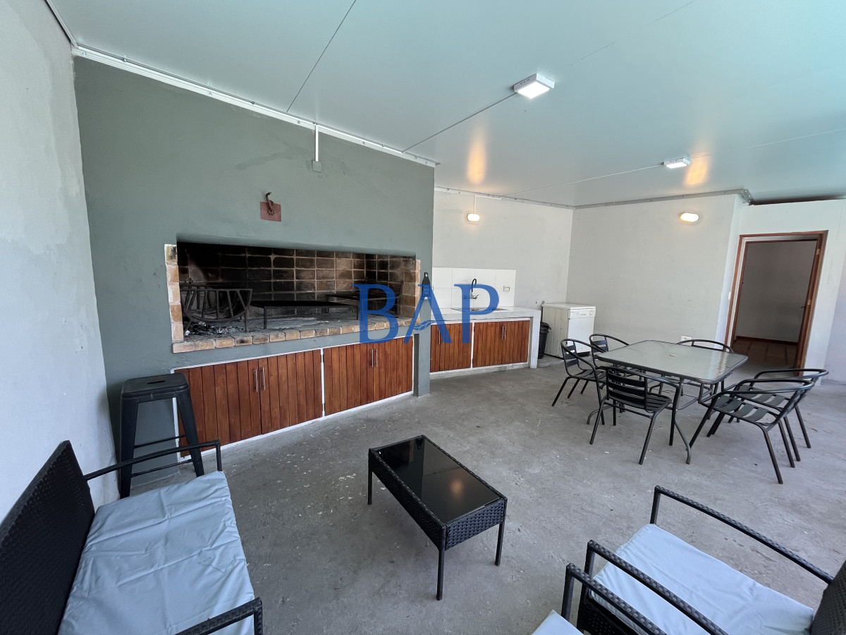 Casa ID.45 - Casa en venta de 3 dormitorios - Zona colegios Cantegril.