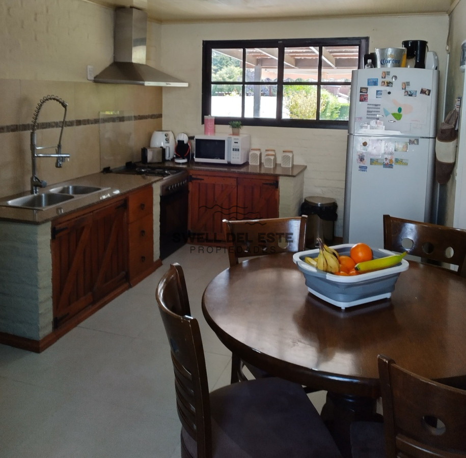 Casa ID.57 - Casa En alquiler de verano y Venta Punta Del Este, Pinares.