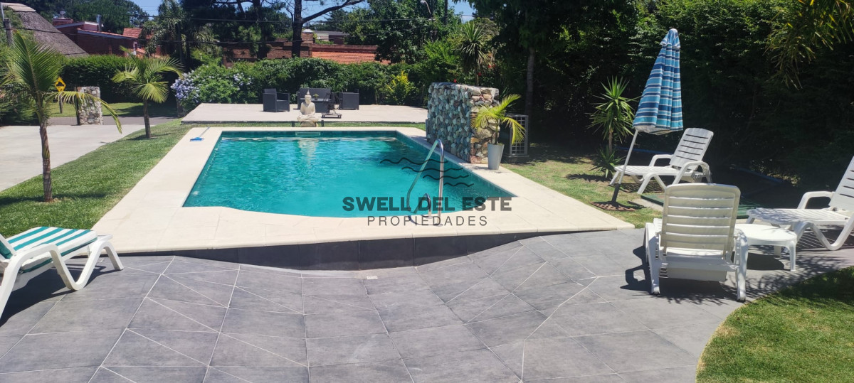 Casa ID.57 - Casa En alquiler de verano y Venta Punta Del Este, Pinares.