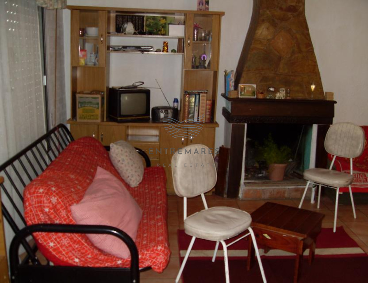 Casa ID.275 - Casa en venta - Lausana 3 dormitorios + Dep completa.