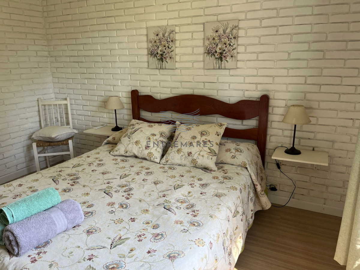 Casa ID.322 - Casa en alquiler - 2 dormitorios Lugano Punta Del Este