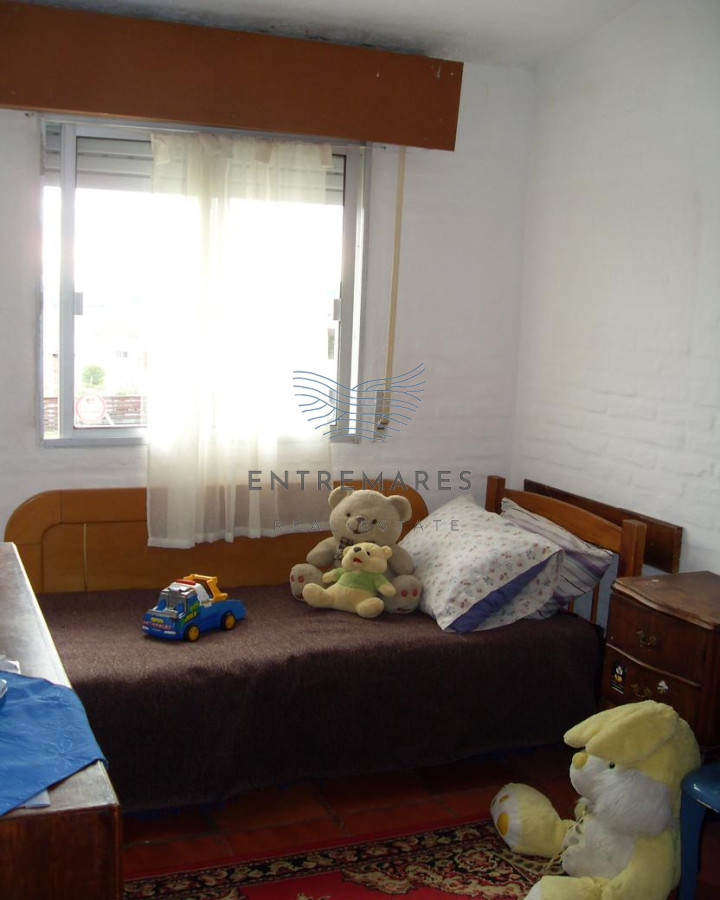 Casa ID.275 - Casa en venta - Lausana 3 dormitorios + Dep completa.