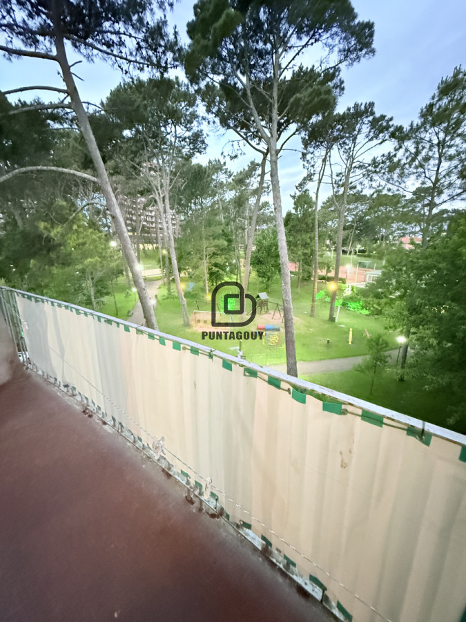 Apartamento ID.1379 - Venta 2 dormitorios Playa Mansa, Punta del Este