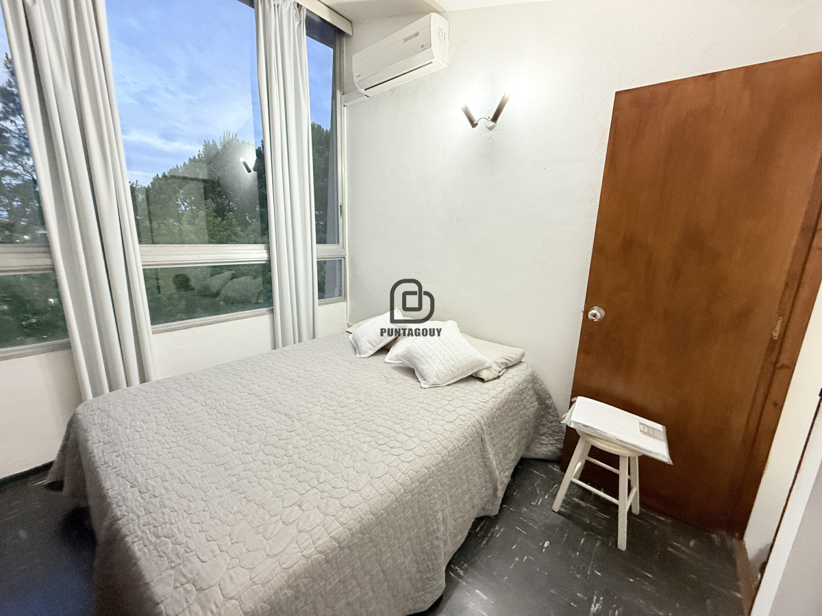 Apartamento ID.1379 - Venta 2 dormitorios Playa Mansa, Punta del Este