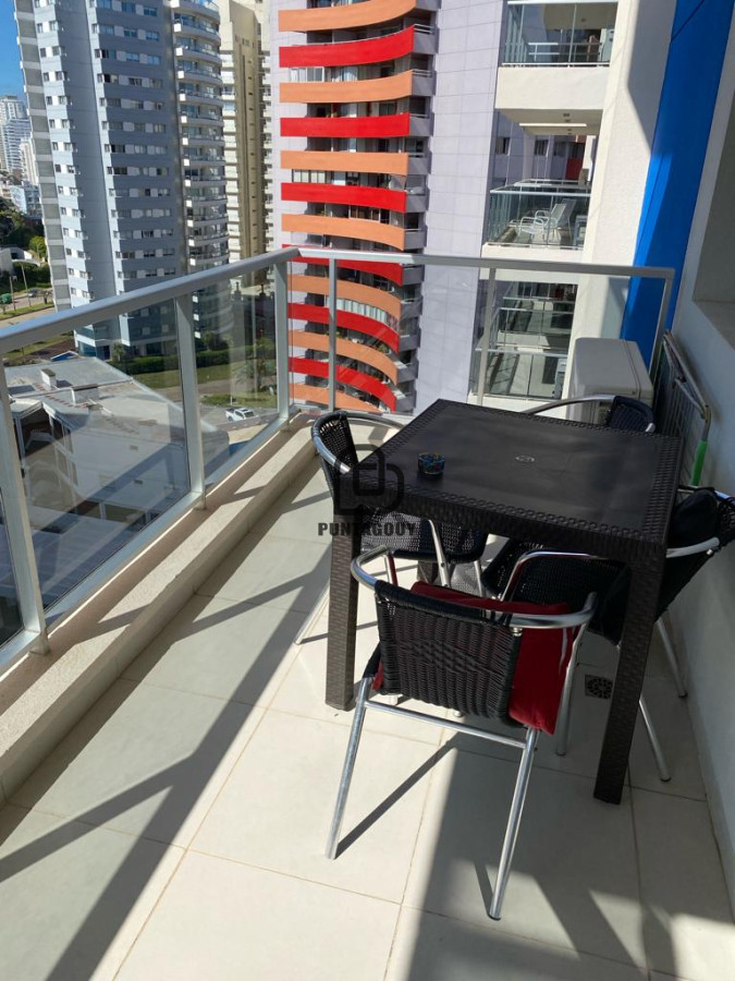 Apartamento ID.1682 - Alquiler de temporada - 2 dormitorios Playa Brava.