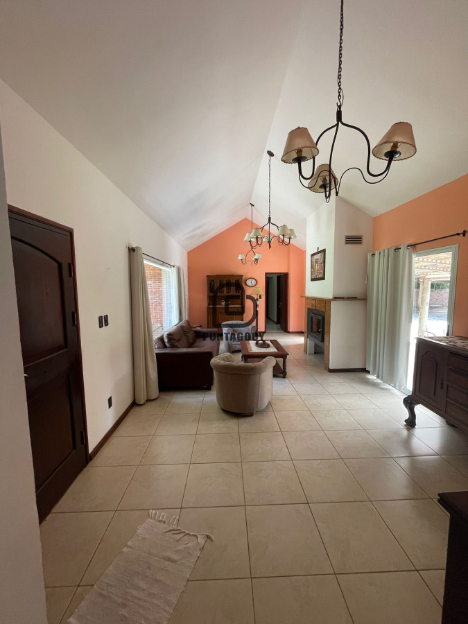 Casa ID.1417 - Casa en alquiler, Punta Del Este..