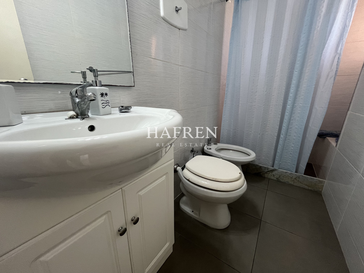 Apartamento ID.288 - Apartamento en venta de 3 dormitorios, Playa Mansa.