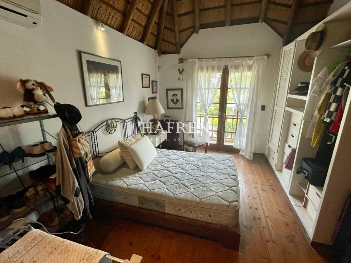 Casa ID.117 - Alquiler Anual de casa en Pinares con piscina