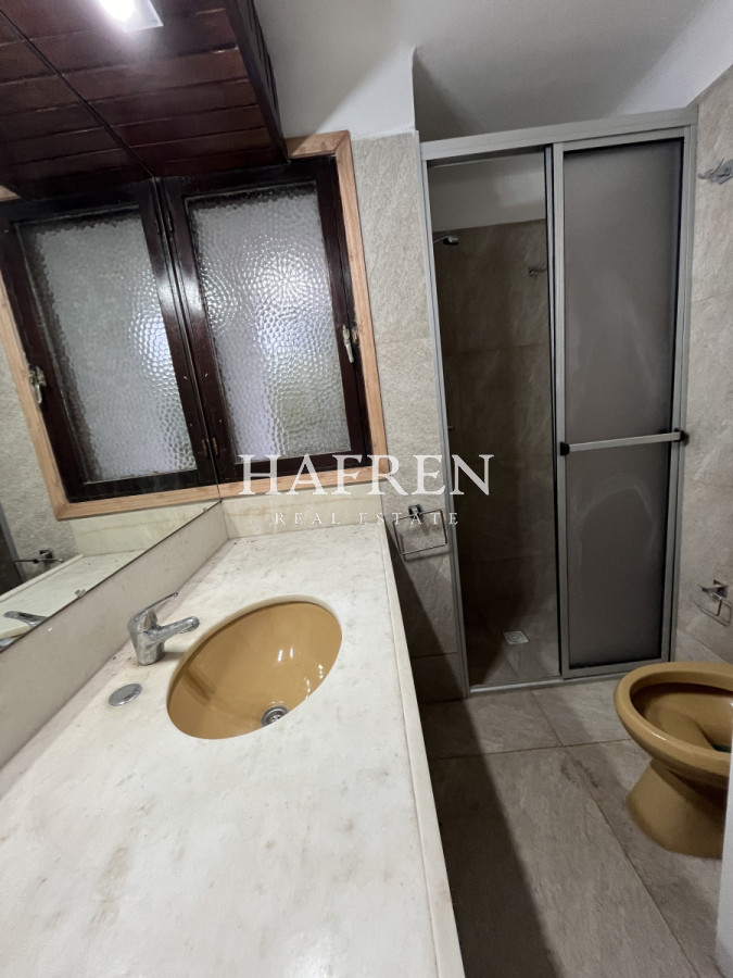 Casa ID.61 - Casa En Venta o alquiler anual, Zona Cantegril.