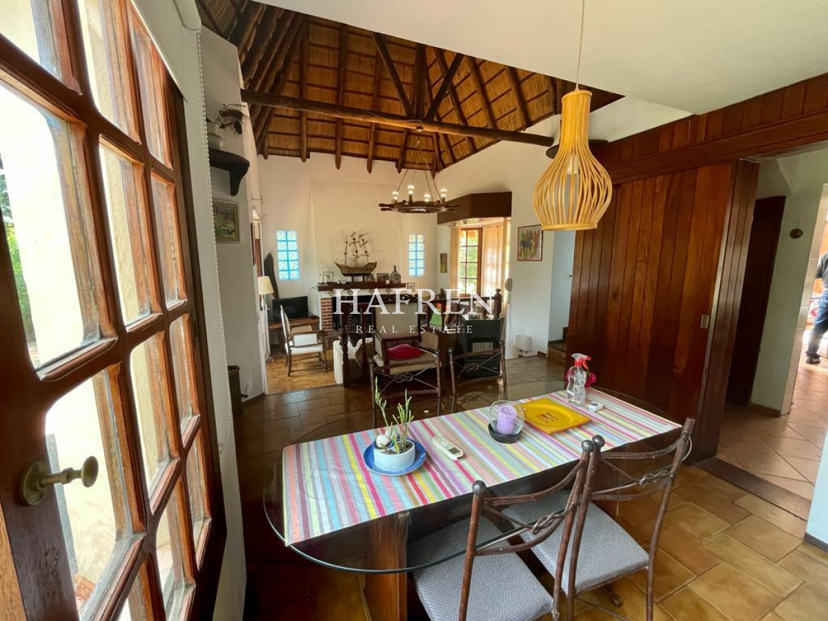 Casa ID.117 - Alquiler Anual de casa en Pinares con piscina