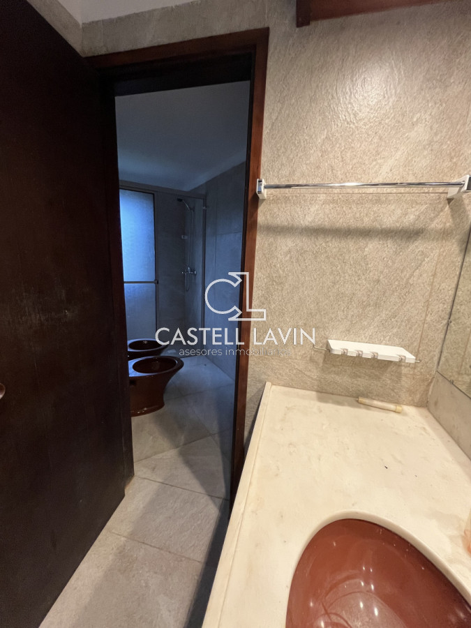 Casa ID.306 - Casa En Venta o alquiler anual, Zona Cantegril.