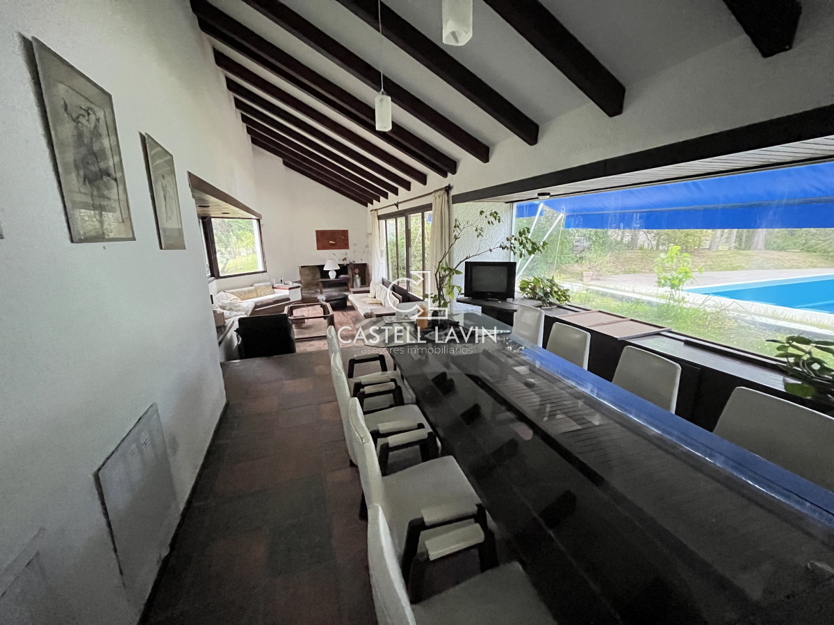 Casa ID.306 - Casa En Venta o alquiler anual, Zona Cantegril.