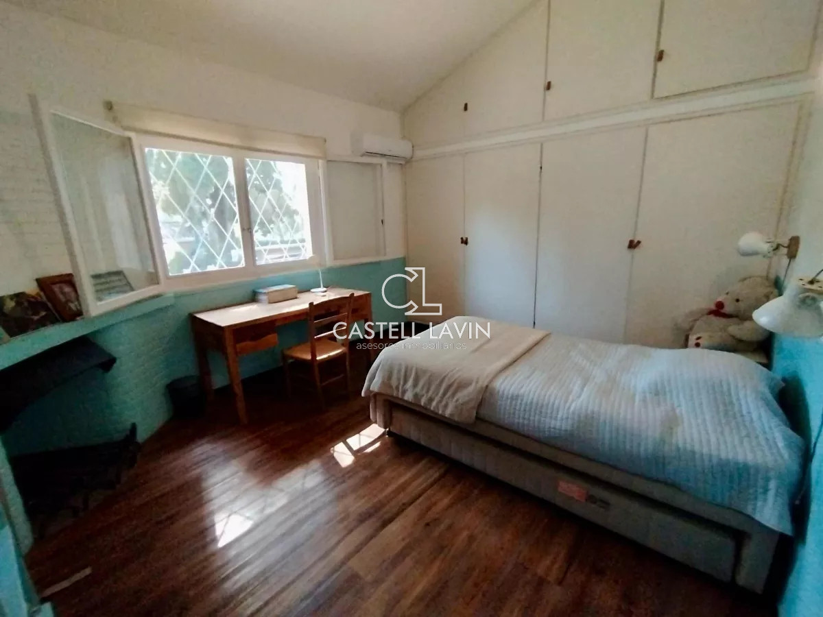 Casa ID.294 - Alquiler Anual Casa próxima a colegios 5 Dormitorios Jardines de Córdoba 