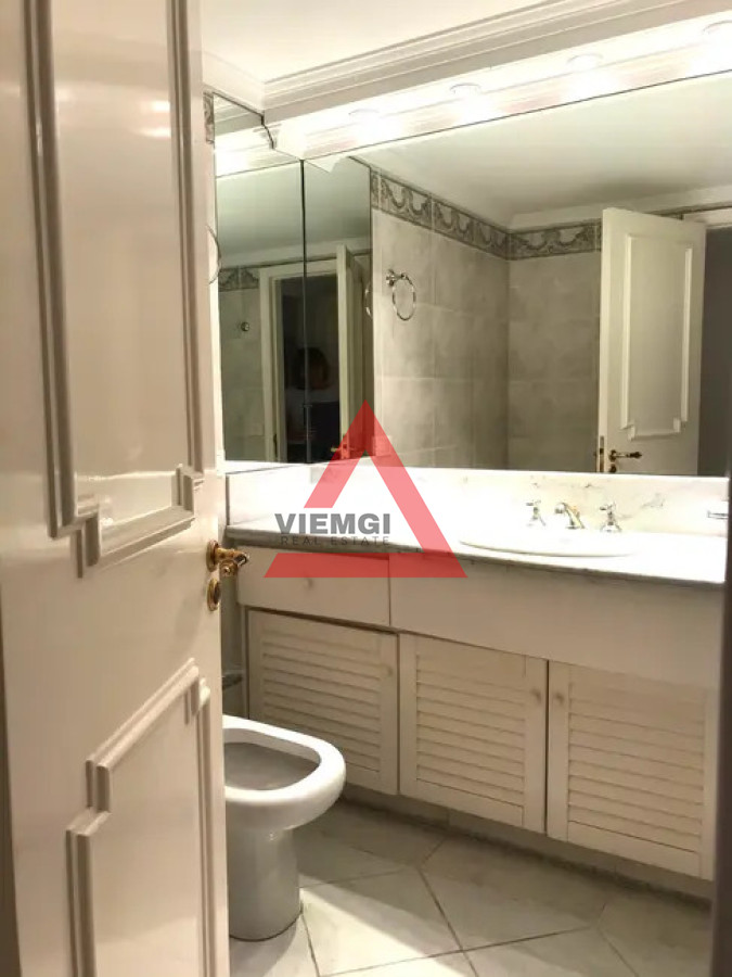 Apartamento ID.231 - Beverly Tower - 4 dormitorios Playa Mansa