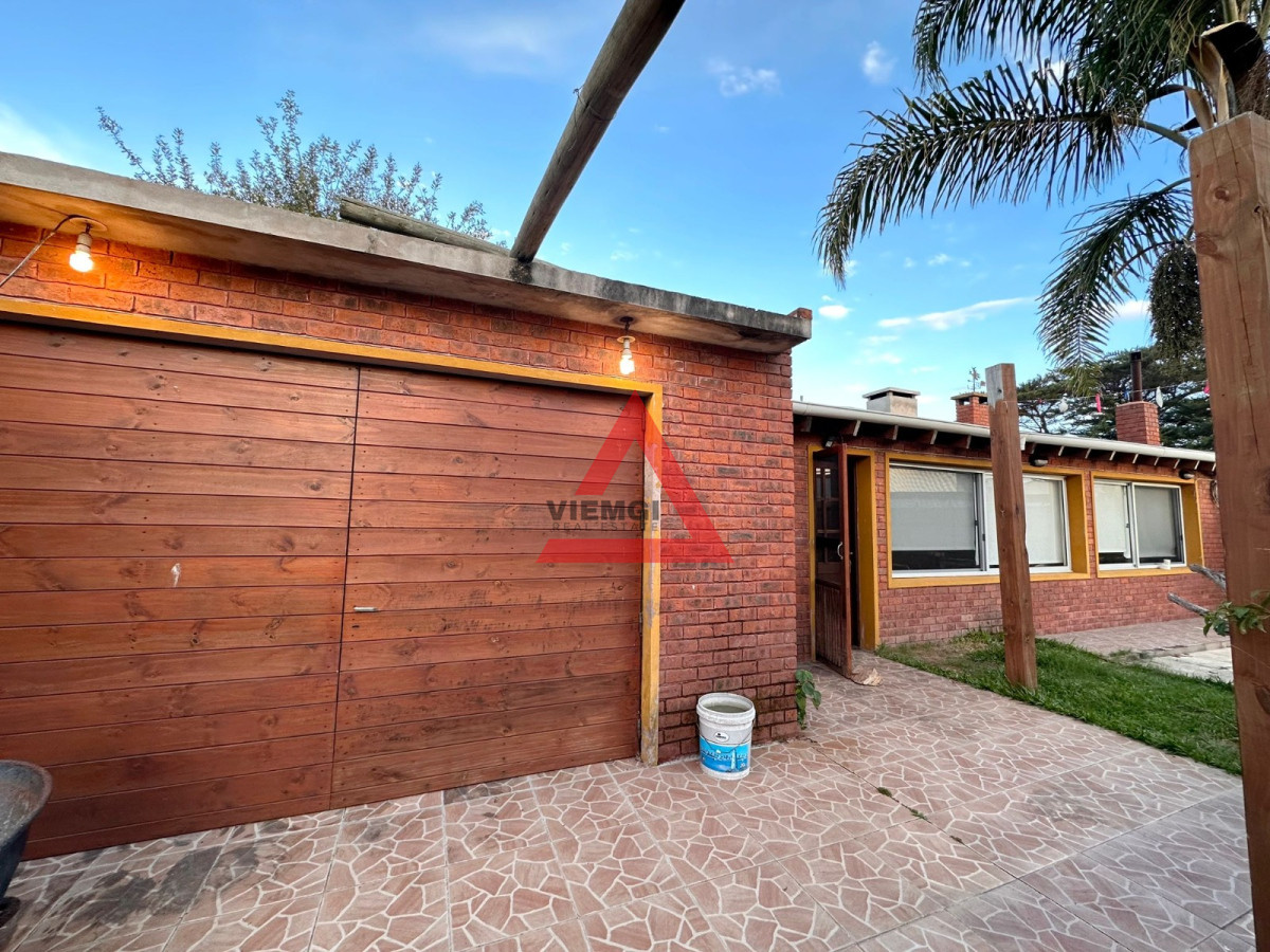 Casa ID.93 - Casa en venta Playa Mansa - 4 dormitorios 