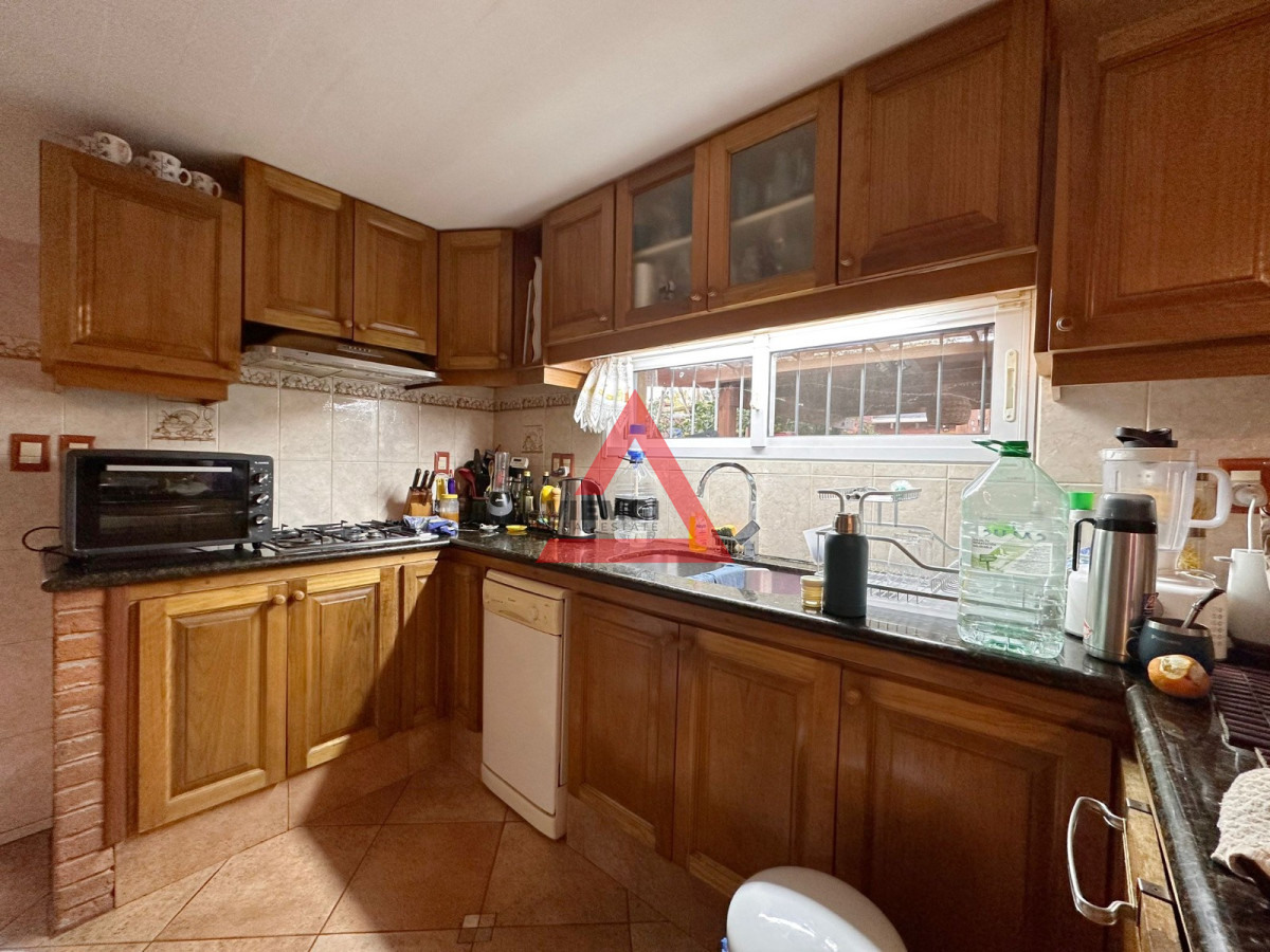 Casa ID.93 - Casa en venta Playa Mansa - 4 dormitorios 