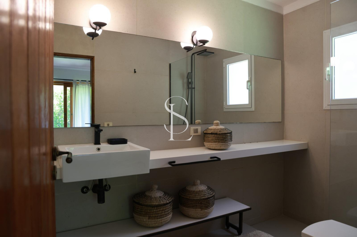 Casa ID.96 - Casa en venta 4 dormitorios - Pinares Piscina Climatizada.