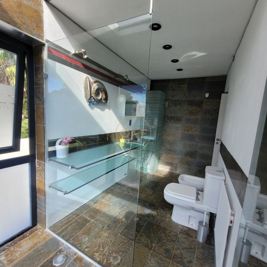 Casa ID.2164 - Rincón del Indio: dos dormitorios en suite, terreno de 1678 m2