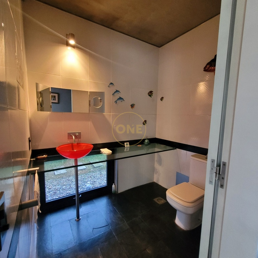 Casa ID.2164 - Rincón del Indio: dos dormitorios en suite, terreno de 1678 m2