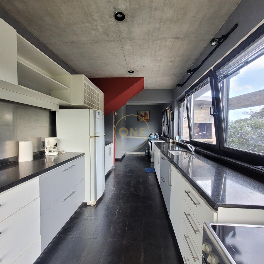 Casa ID.2164 - Rincón del Indio: dos dormitorios en suite, terreno de 1678 m2