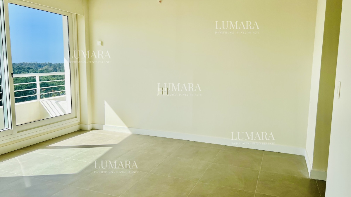 Apartamento ID.910 - Greenlife. 3 Dormitorios con 3 baños. OPORTUNIDAD.