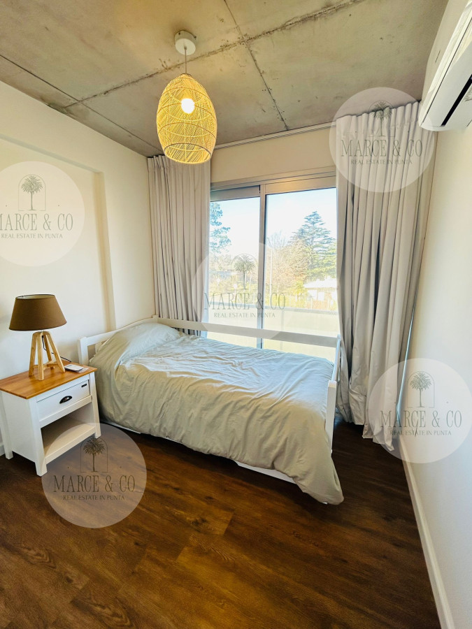 Apartamento ID.2559 - Apartamento en venta 2 Dormitorios , Playa Mansa, Punta del este 