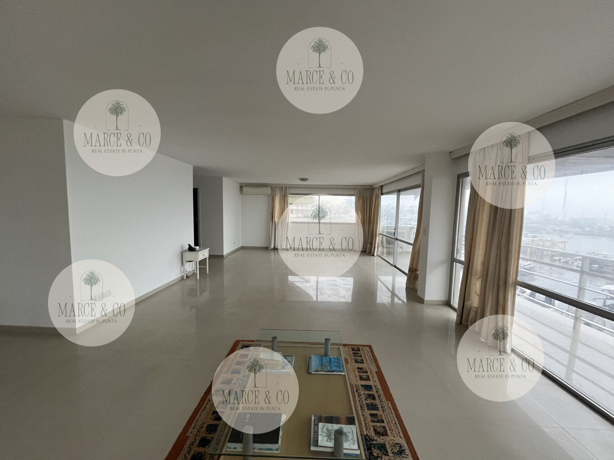 Apartamento ID.944 - Apartamento en venta, puerto Punta del Este.