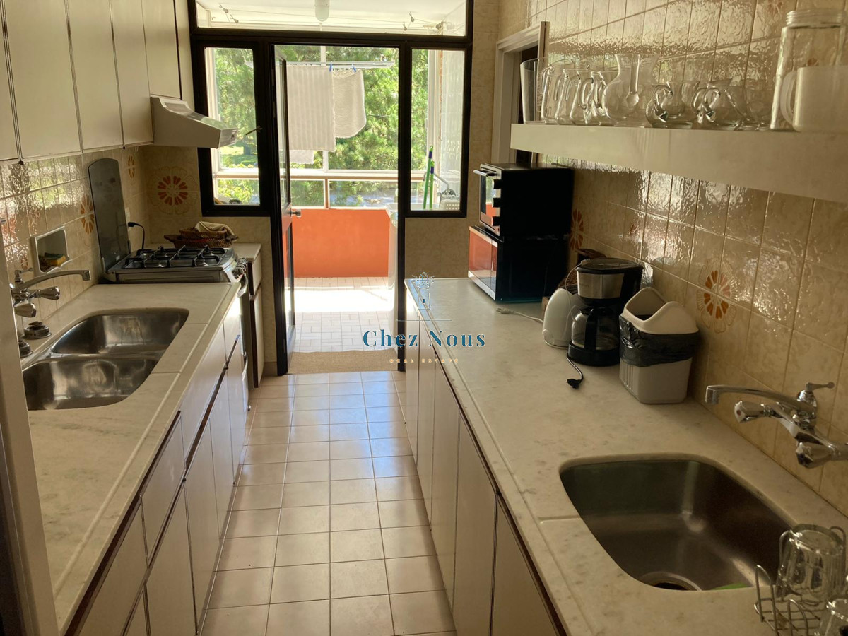 Apartamento ID.1229 - Venta Primera Linea Brava - 3 dormitorios Frente al mar.