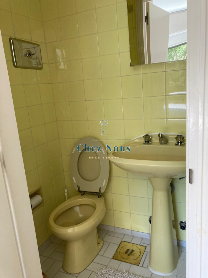 Apartamento ID.1229 - Venta Primera Linea Brava - 3 dormitorios Frente al mar.