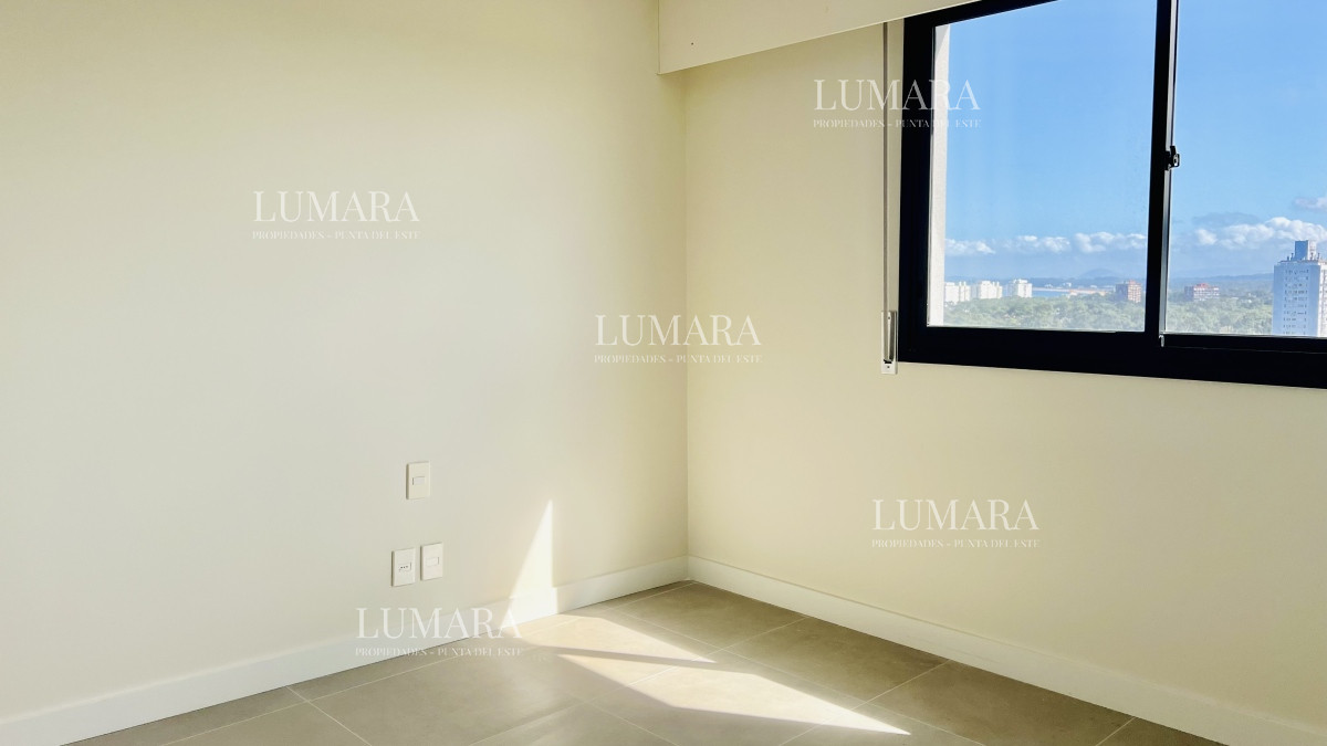 Apartamento ID.910 - Greenlife. 3 Dormitorios con 3 baños. OPORTUNIDAD.
