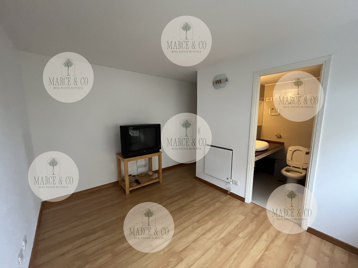 Apartamento ID.944 - Apartamento en venta, puerto Punta del Este.