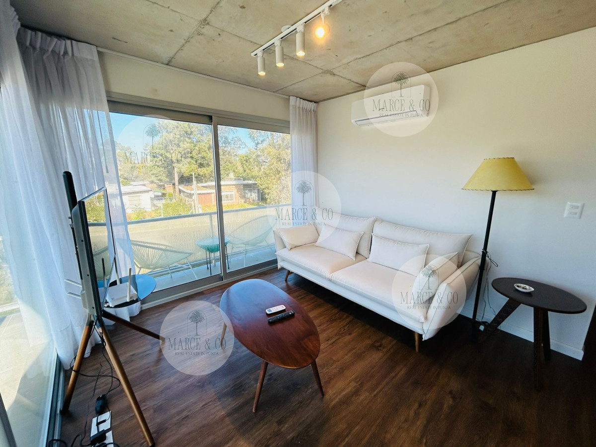 Apartamento ID.2559 - Apartamento en venta 2 Dormitorios , Playa Mansa, Punta del este 