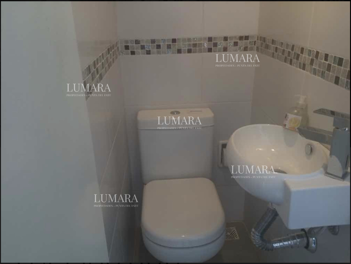 Apartamento ID.2540 - Apartamento en Venta, Península, Punta del Este