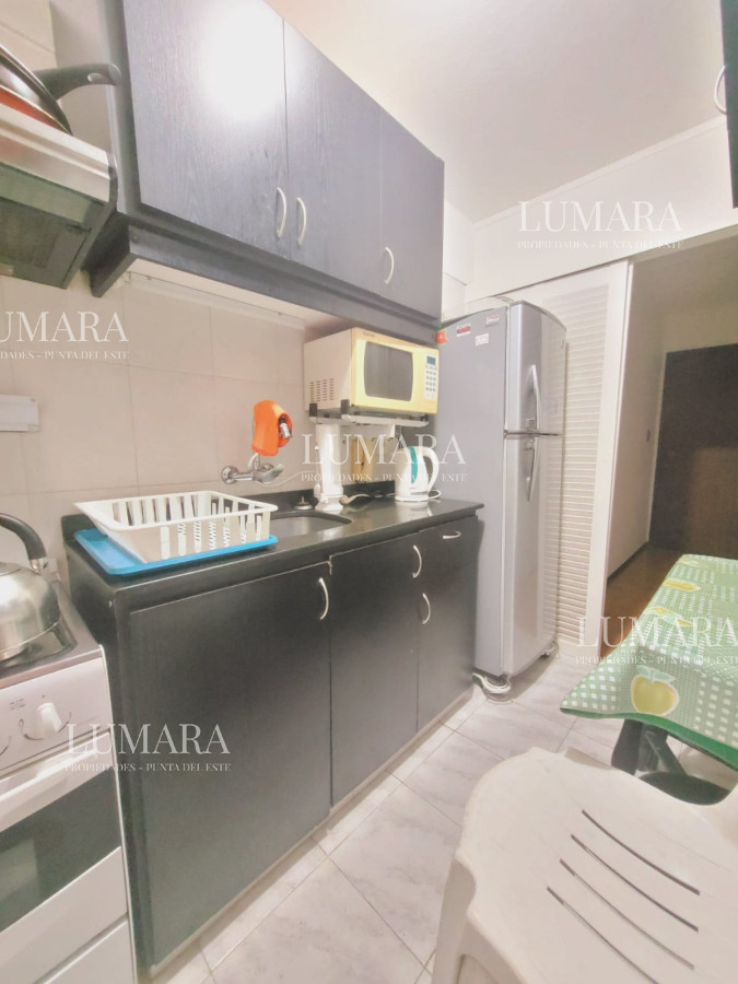 Apartamento ID.2130 - Apartamento en Venta, Peninsula, Punta del Este