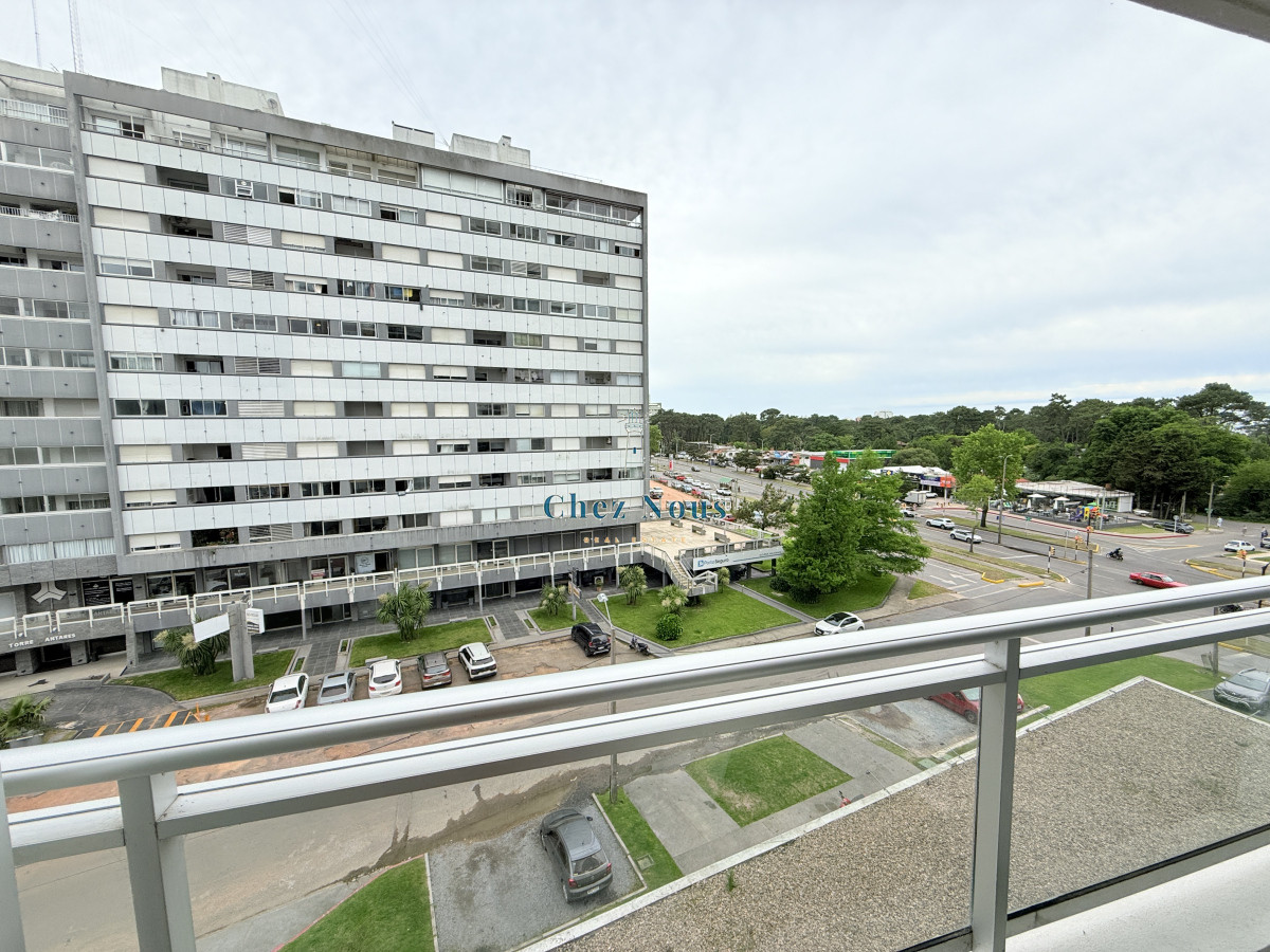 Apartamento ID.856 - Apartamento en Venta Avenida Roosevelt 1 dormitorio 