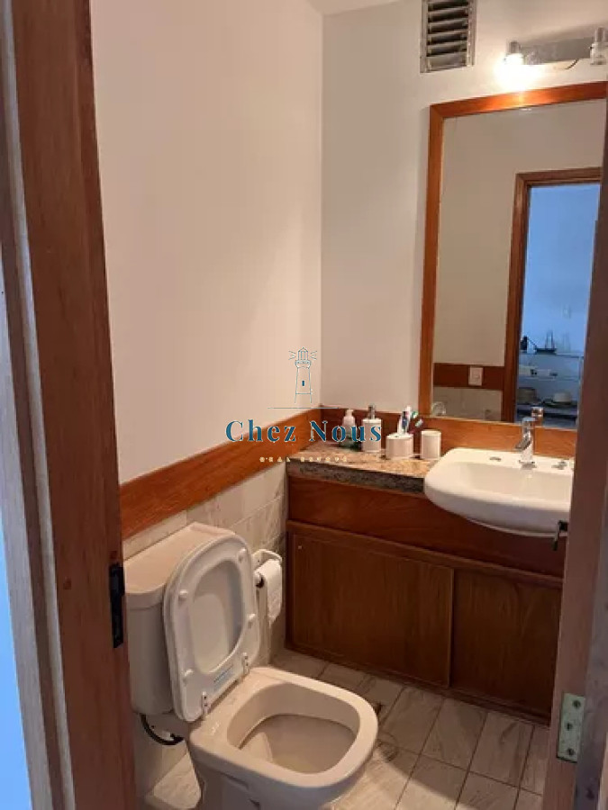 Apartamento ID.569 - Alquiler de temporada - 2 dormitorios Playa Brava con parrillero a gas.